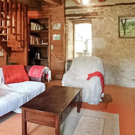 La Metairie De La Garenne * Nadaillac-de-Rouge