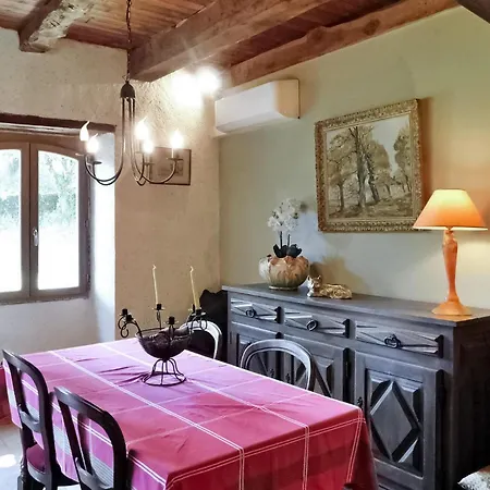 La Metairie De La Garenne Nadaillac-de-Rouge